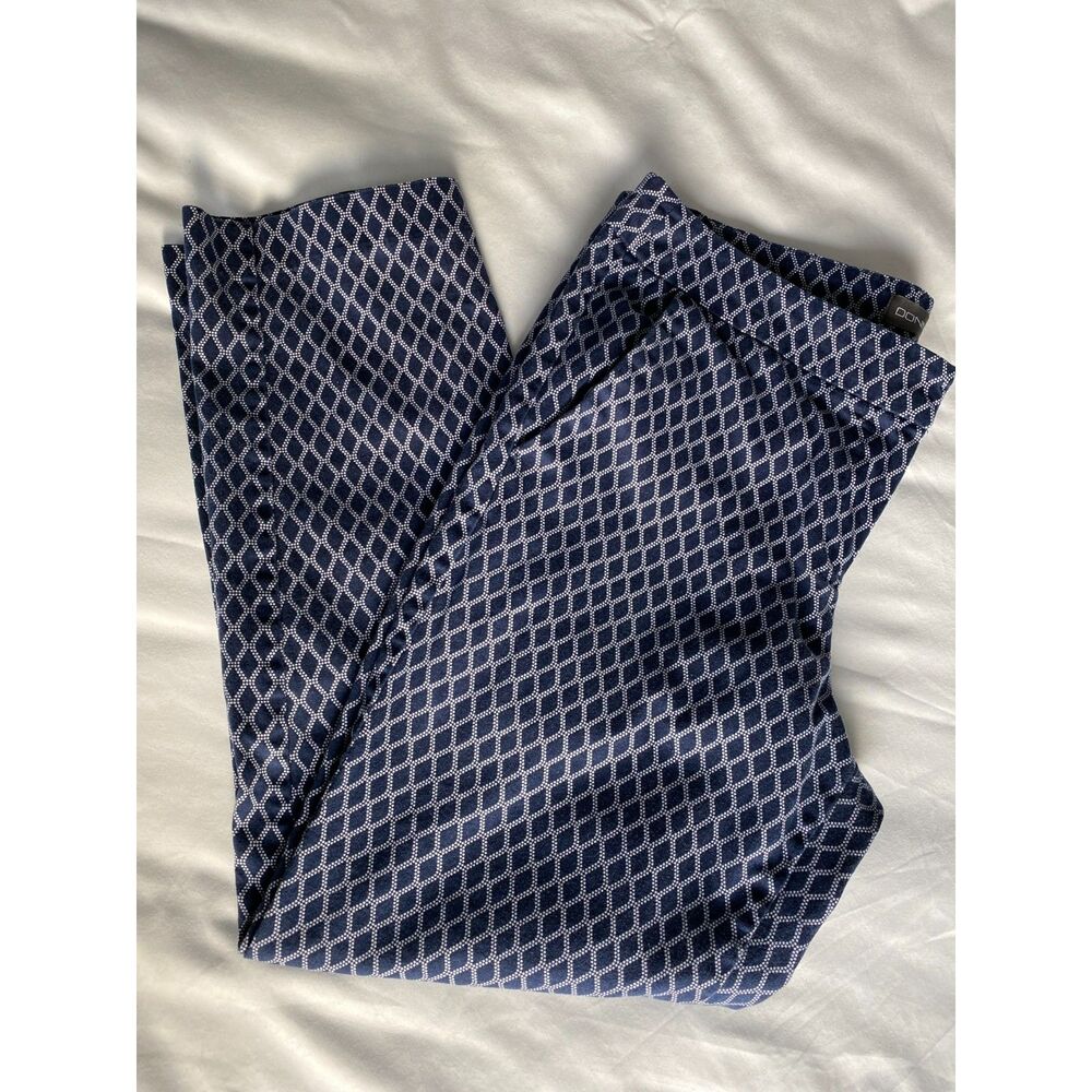 Donna Ricco New York Women's Size 10 Blue and White Dress Pants Cropped